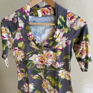 Anthropologie top “Tiny “ 3/4 length sleeves ,grey with pink , floral design .